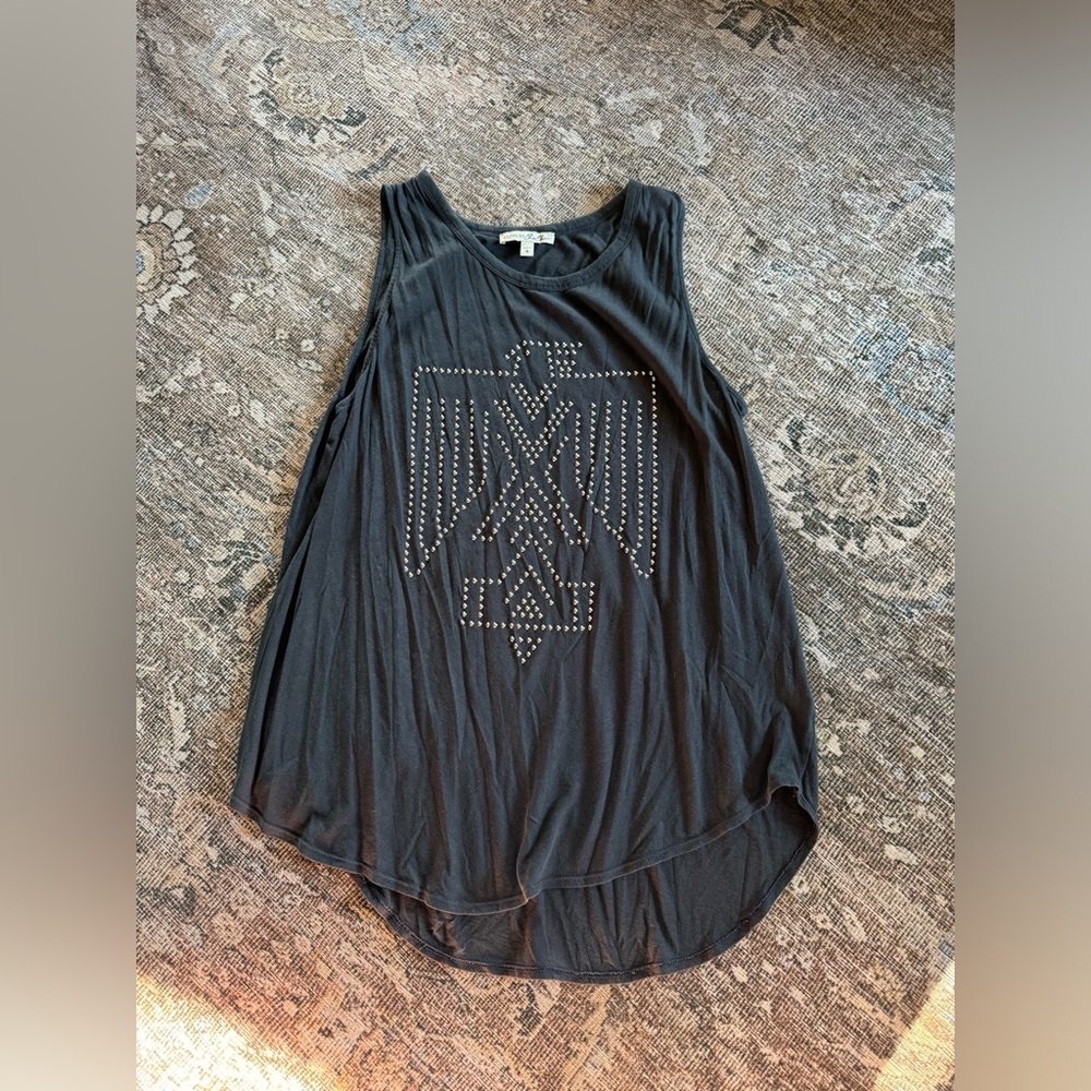 Studded tank